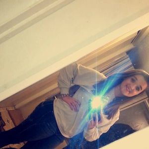 Meet your Posher, Brooke