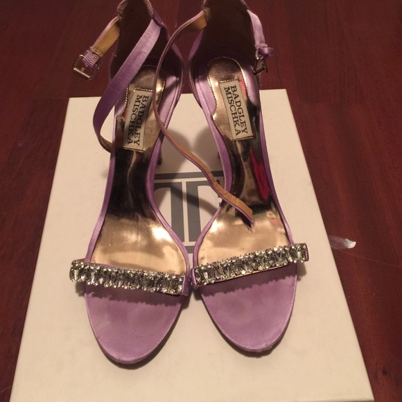 Elegant heels. Missing couple crystals.