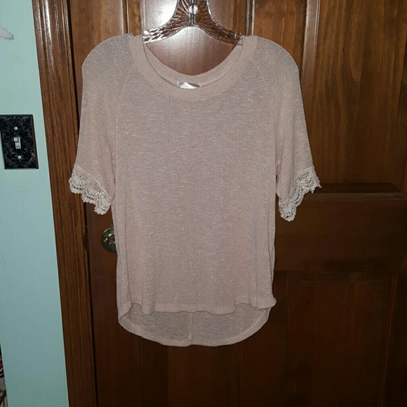 Blush sweater- tee shirt
