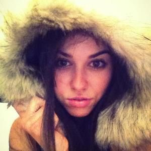 Meet your Posher, Vicky