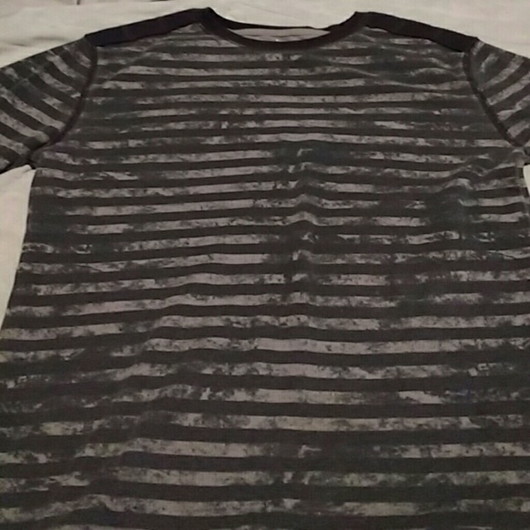 Epic Threads tee - never worn - Picture 3 of 4