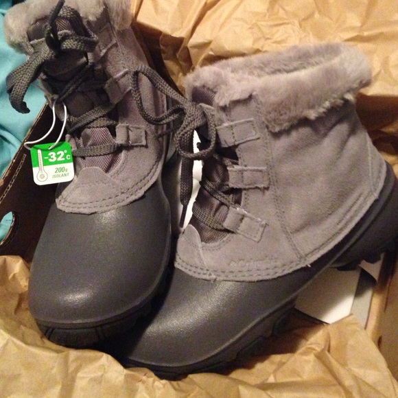 Columbia snow boots