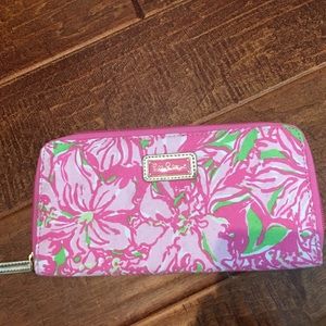 Lilly Pulitzer wallet