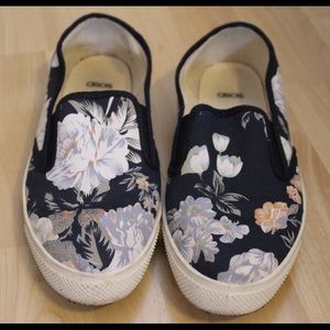 ❕Asos Sneakers❕✨