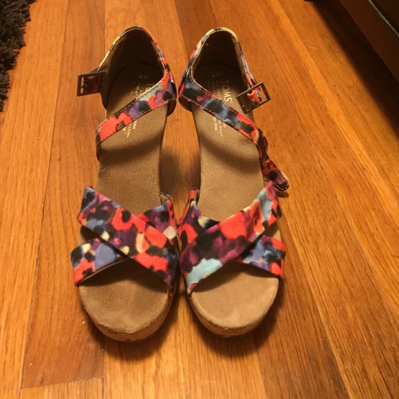 TOMS colorful wedges - Picture 1 of 4