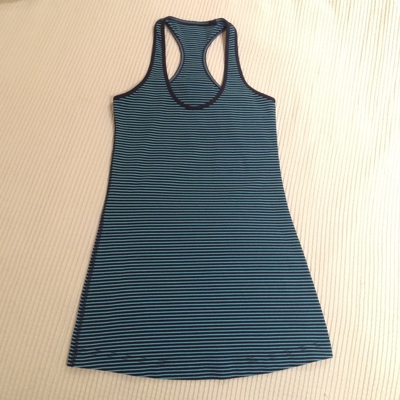 Lululemon tank