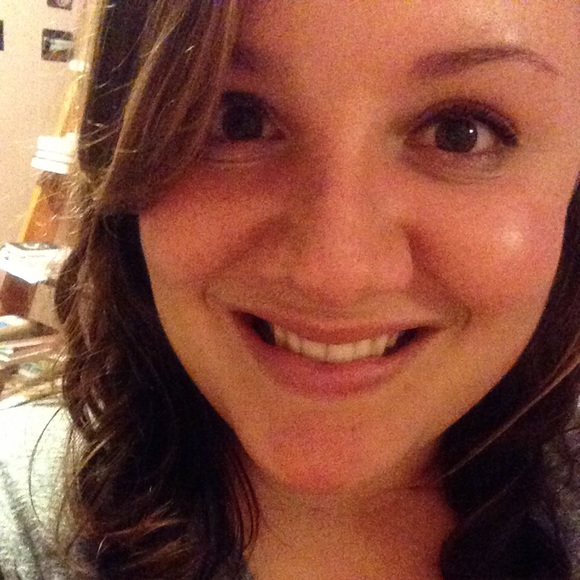 Meet your Posher, Sarah - Picture 1 of 1