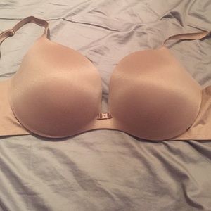 Victoria's Secret lightly lined Demi bra