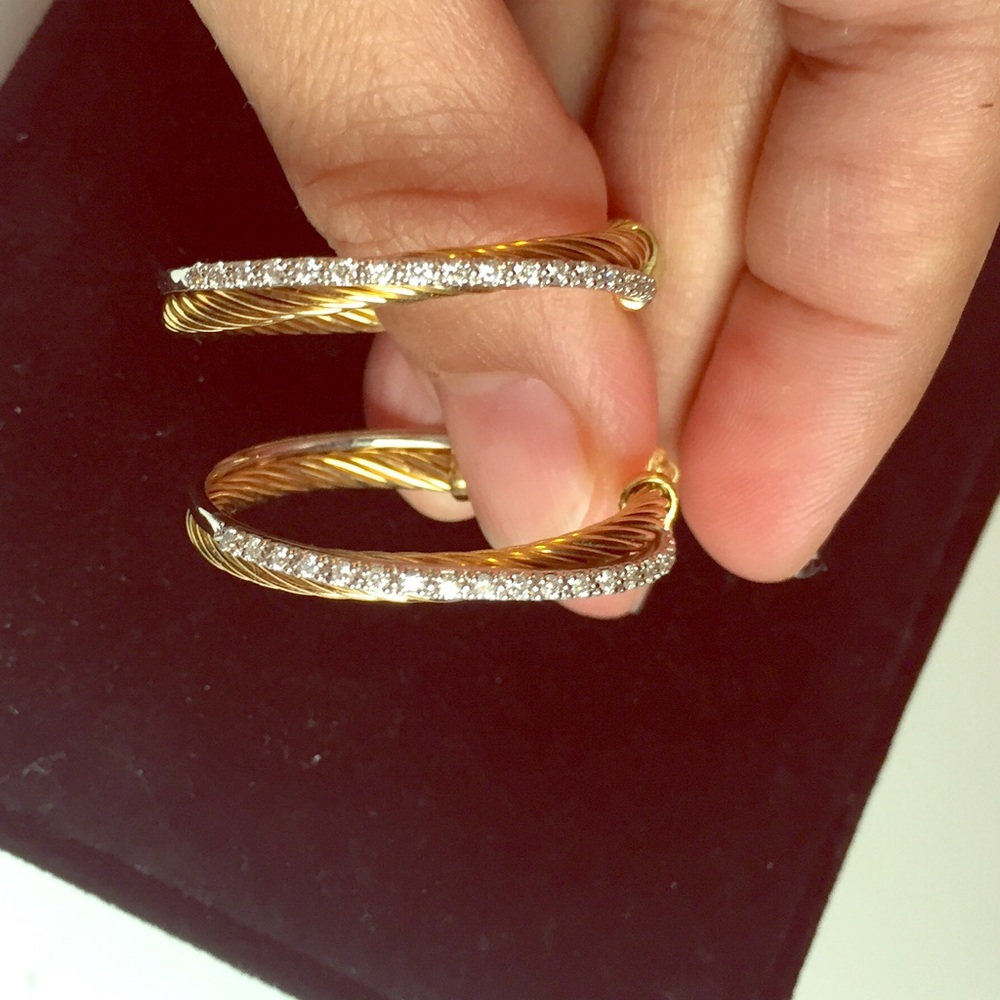 Authentic david yurman 18K gold and diamonds hoops