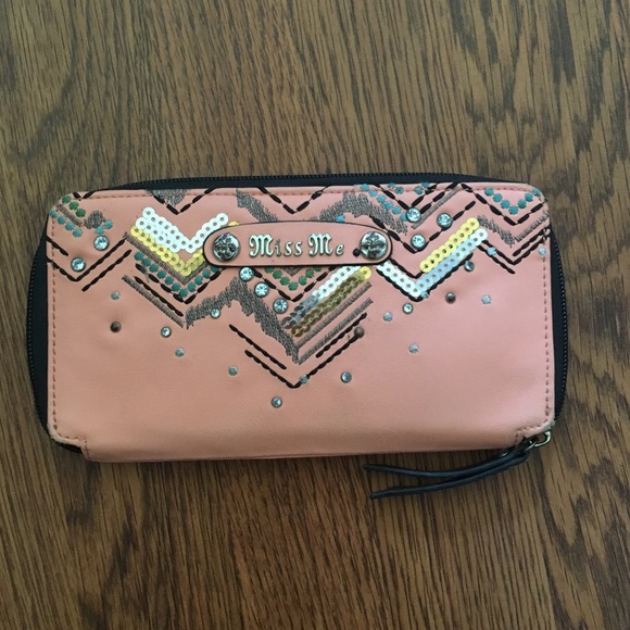 Miss me wallet