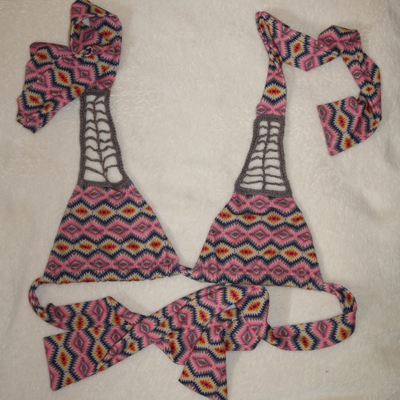 🌻Like new Acacia Navaho Secrets top XL🌻