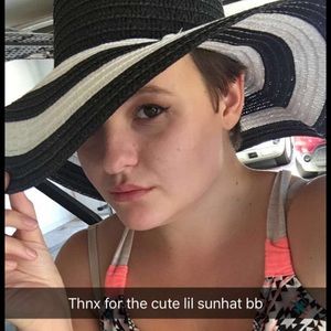 Meet your Posher, Mckayla