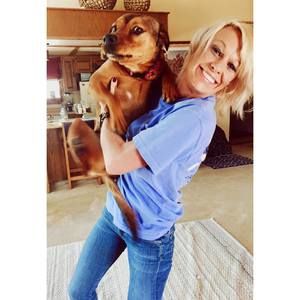 Meet your Posher, Dena