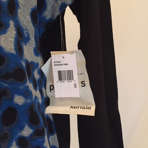 Kensie Abstract Front Long Sleeve Top - Picture 2 of 4