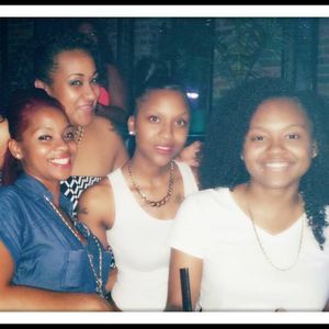 Meet your Posher, Leana