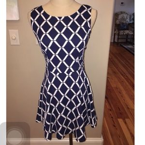 Cute navy dress!