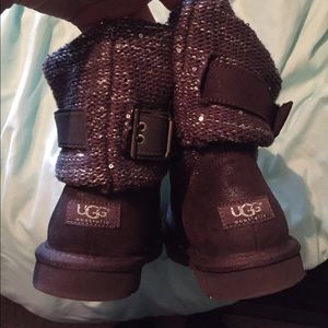 Ugg boots NOT FOR SALE TRADE with @Kali