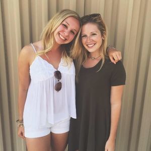 Meet your Posher, Lauren