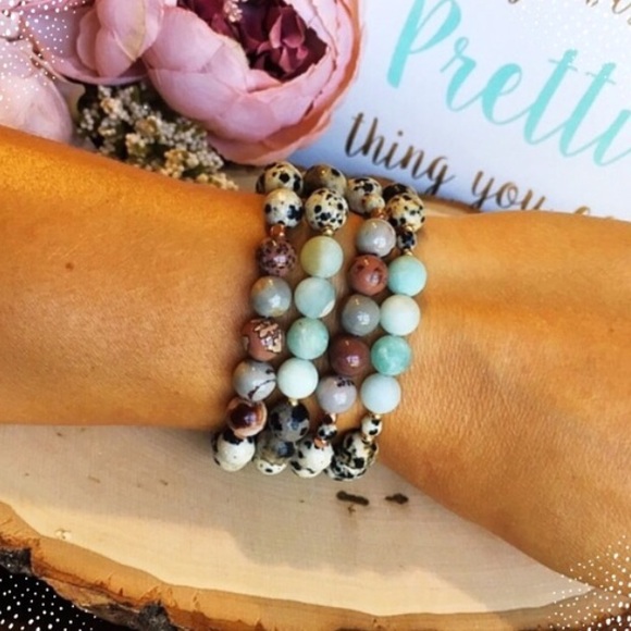 GORGEOUS Dalmatian Stretch Bracelets - Picture 2 of 4