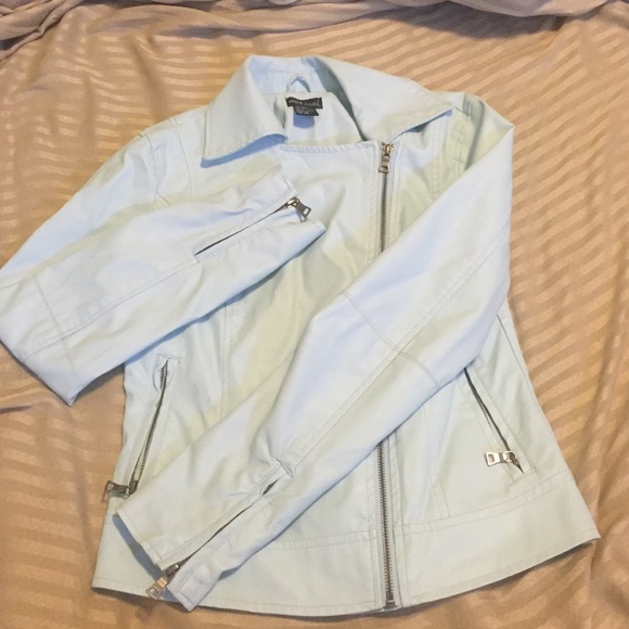 Jacket - Picture 2 of 3