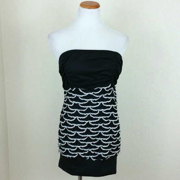 Plus Black & White Strapless Top - Picture 3 of 4