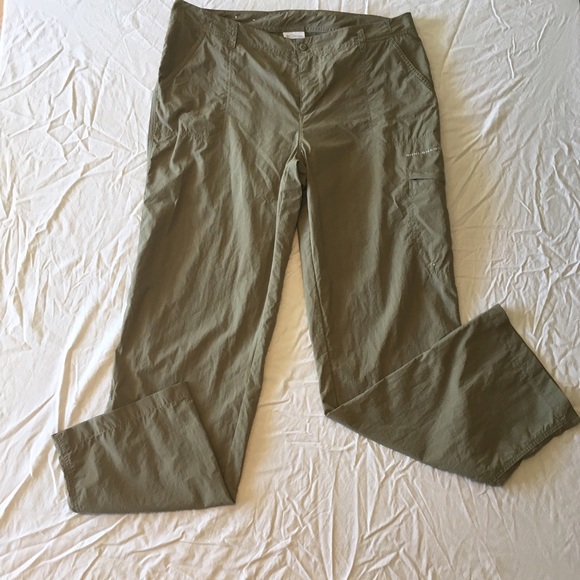 Columbia PFG size 12 Regular pants