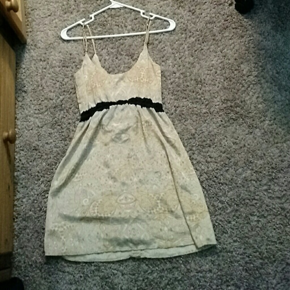 Urban Outfitters Snap Front Cope Dress - Picture 2 of 4