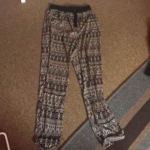 Comfy jogger pants with pockets