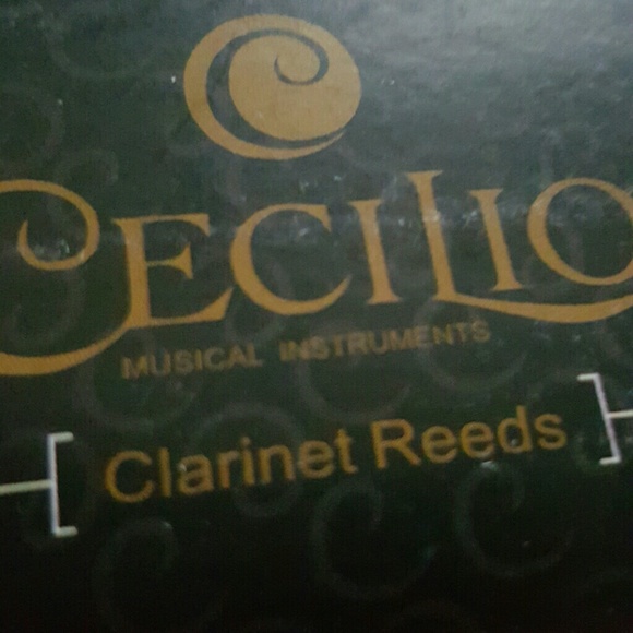 10 Cecilio Clarinet Reeds - Picture 2 of 3