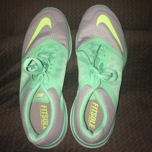 Nike Women's Fitsole Shoe