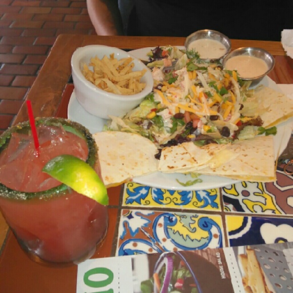 Meet your Posher, Yolanda