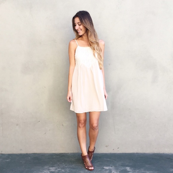 crochet bodice dress - Picture 3 of 4