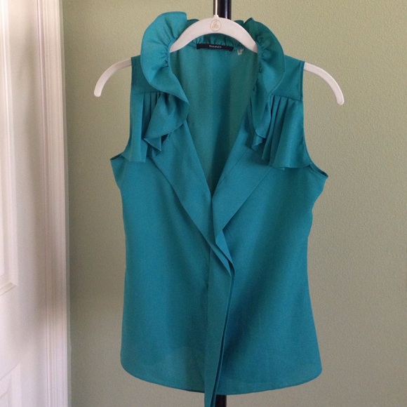 Tahari Blouse