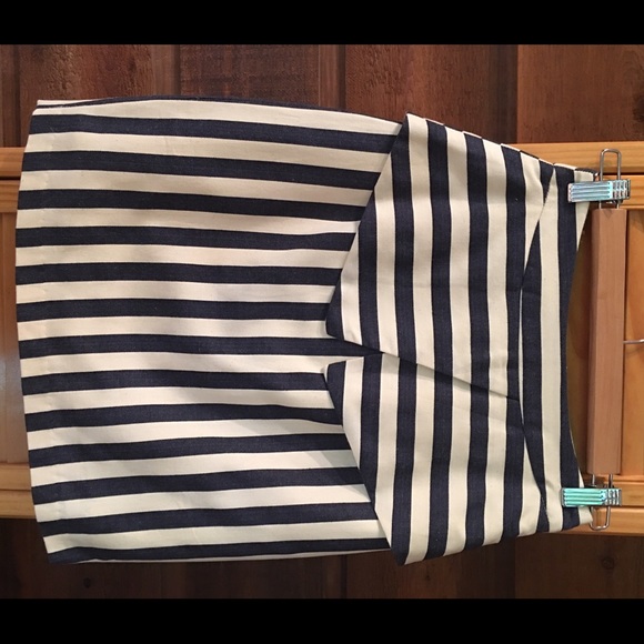 Gianni Bini navy and ivory striped peplum skirt