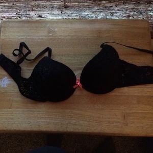 Black lace bra