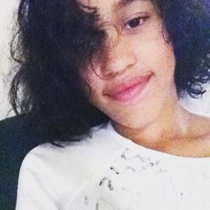 Meet your Posher, Naya'leese