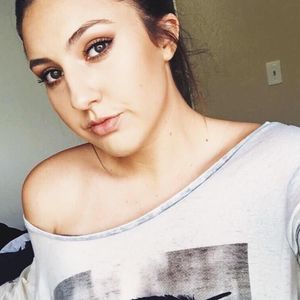 Meet your Posher, Lindsey