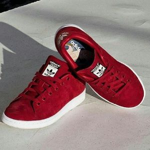 Red Adidas Stan Smith