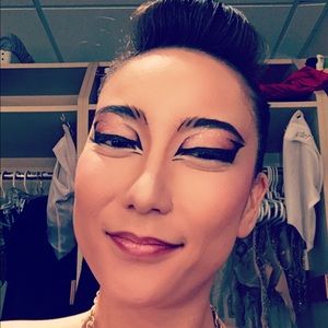 Meet your Posher, Ulziibayar