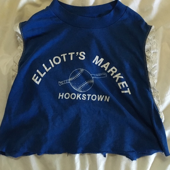 Urban Outfitters crop top