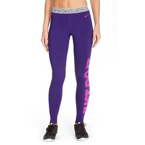 NWT Nike Pro Leggings Size M