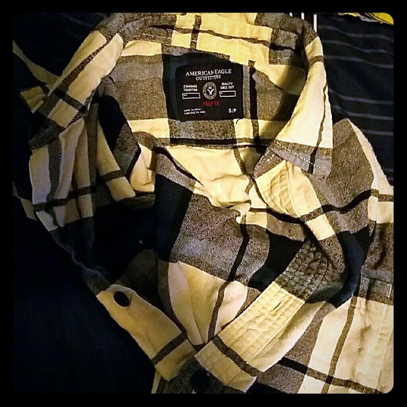 American Eagle button down