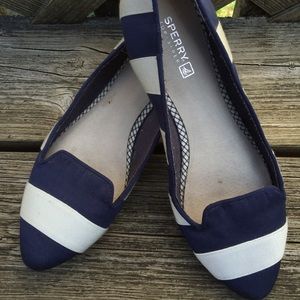 Sperry blue and white flats