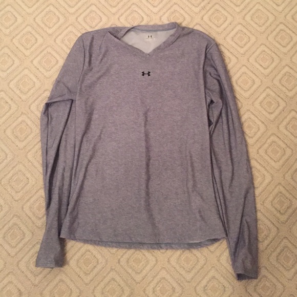 Long Sleeve Light Weight V Neck Under Armour Top