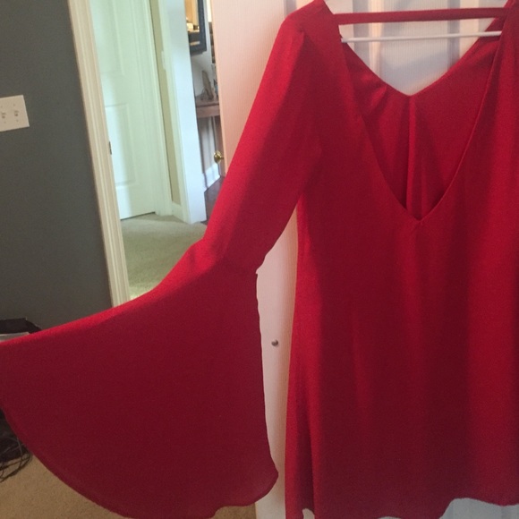 Judith March bell sleeve dress - Picture 3 of 3