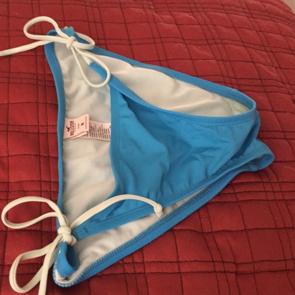 Medium hollister bathing suit bottoms