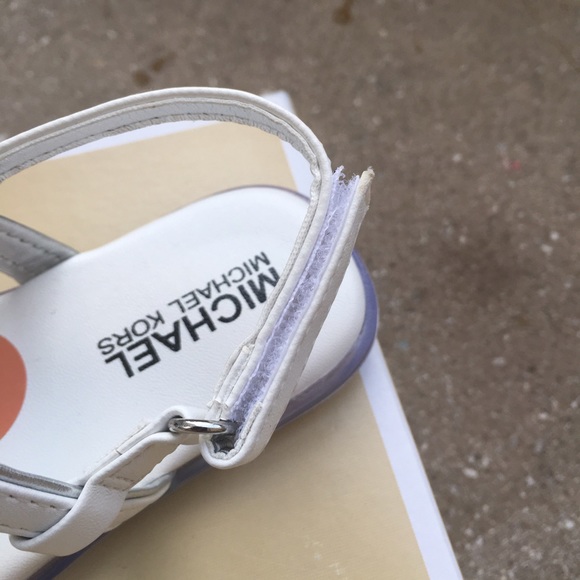 Michael kors toddler girls sandals - Picture 3 of 4