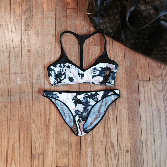 Lululemon Reversible Bikini