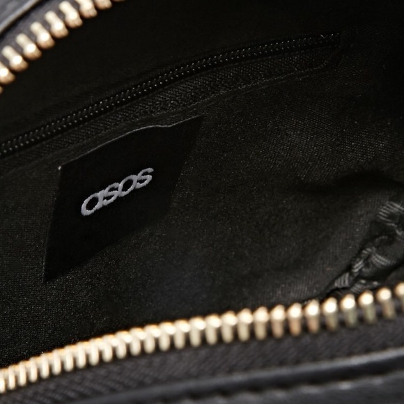 Round, Black, Cat Ear Purse - Picture 2 of 4