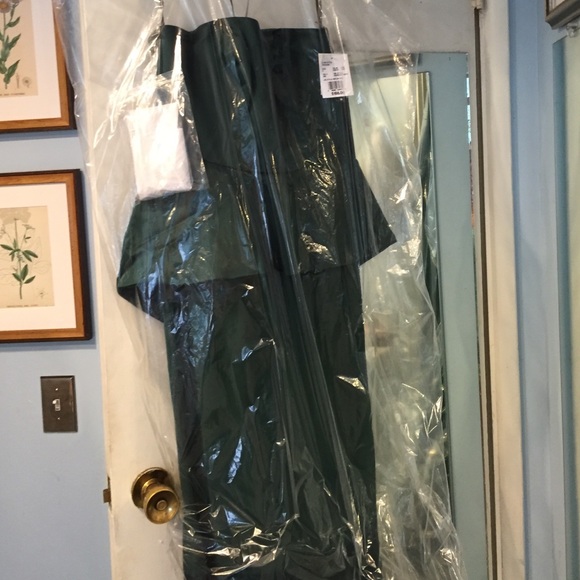 Vera Wang David's bridal gown - Picture 2 of 3